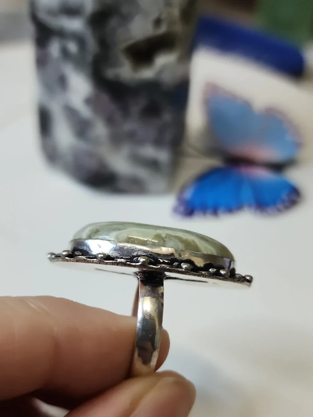 Green Oval Stone Statement Ring - Unbranded